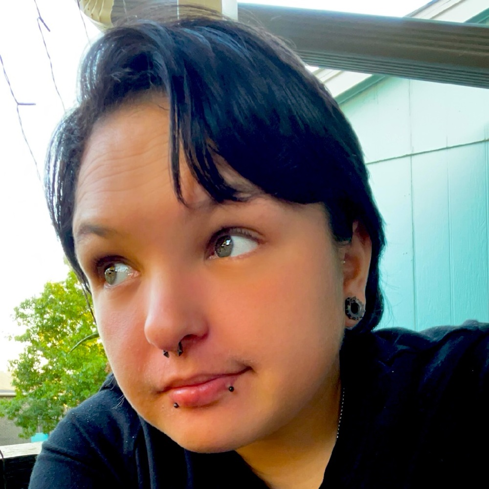 Meet your Posher, Marialena